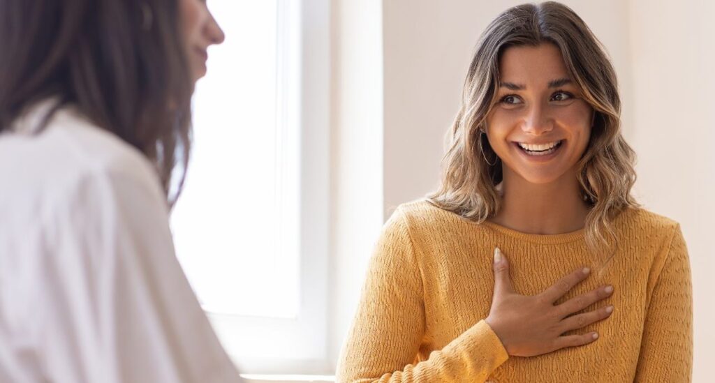 Junge Frau in der psychosomatischen Tagesklinik